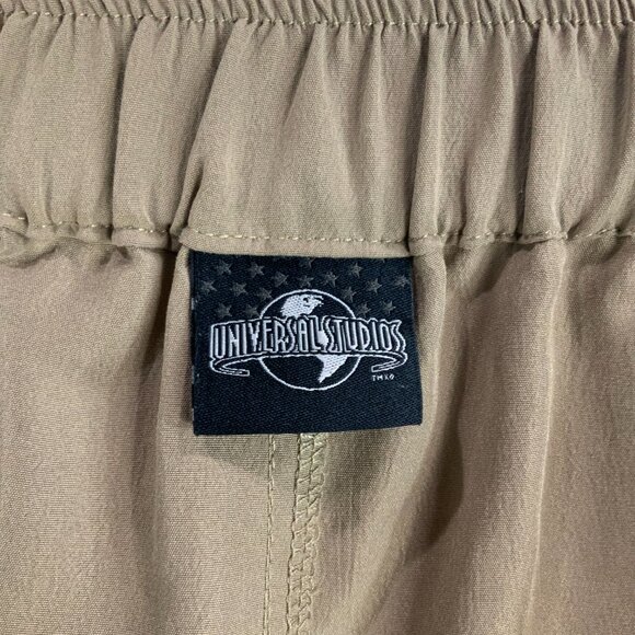 Universal Men's Tan Cargo Shorts - Picture 4 of 6